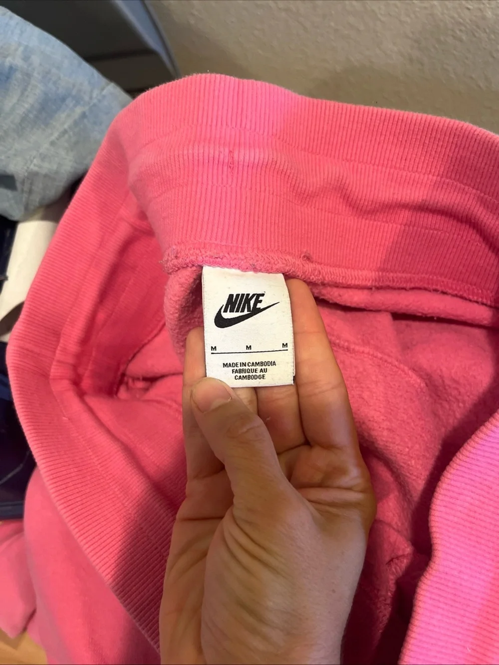 Nike Women’s Pink Joggers with White Swoosh Loungewear Comfy Stretch EUC